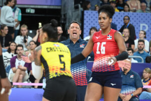 Marcos Kiwek, entrenador de la selección dominicana de voleibol femenina. (Crédito: Centro Caribe Sports)