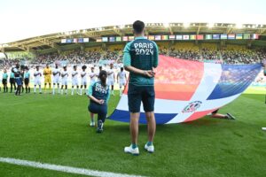 During the National Anthem. (Ernesto Beltré / Dominican Olympic Committee)