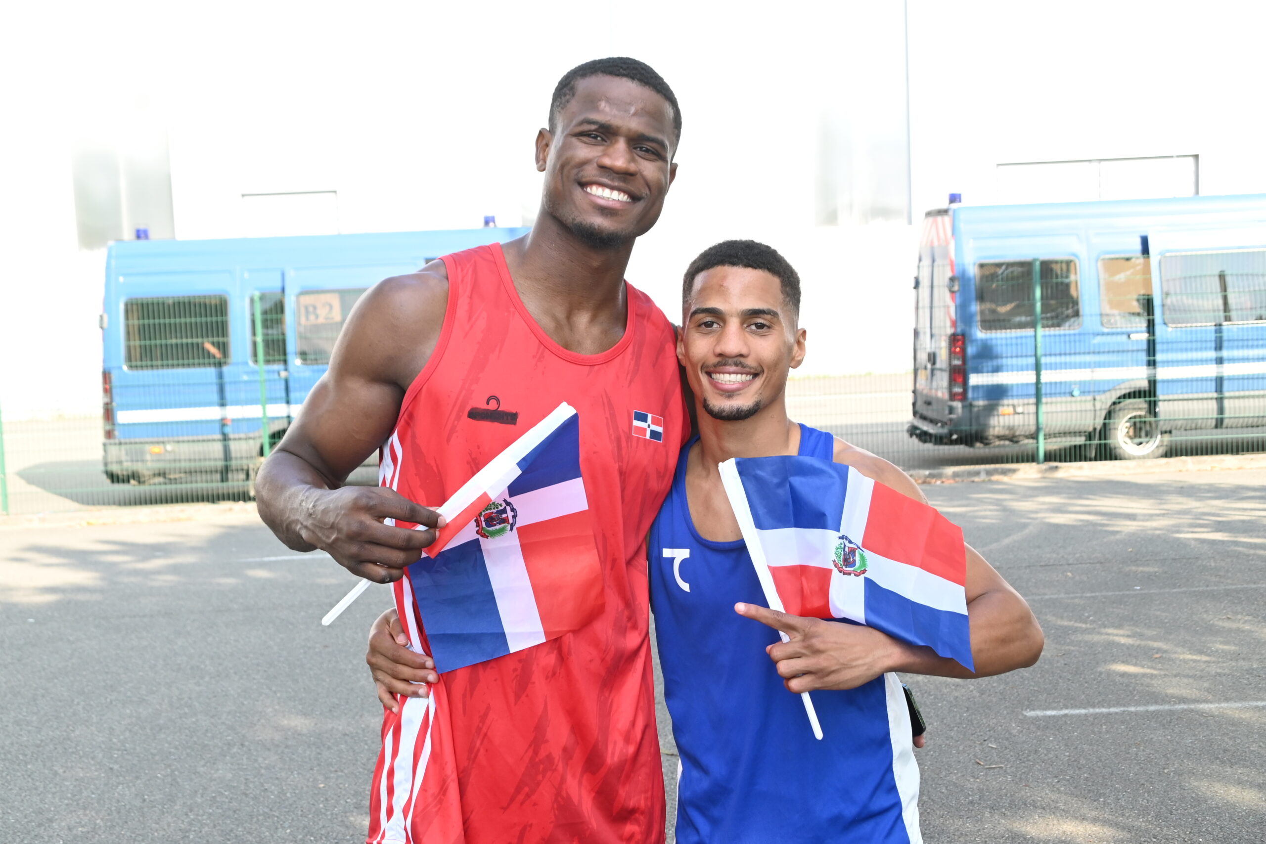 ALCÁNTARA Y PINALES ASEGURAN MEDALLAS POR LA REPÚBLICA DOMINICANA EN EL BOXEO OLÍMPICO