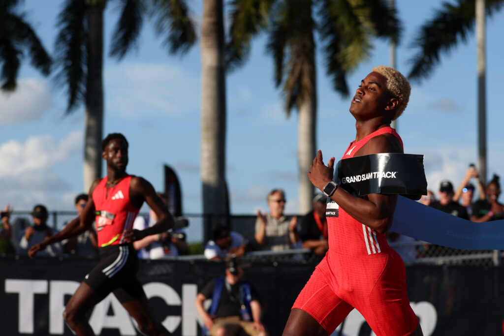 Alexander Ogando logra récord nacional y segundo lugar en los 200 metros del Grand Slam Track