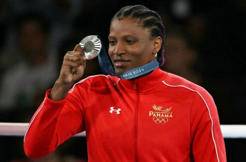 Atheyna Bylon: The San Miguelito Giant Who Took Central American Women's Boxing to the Top