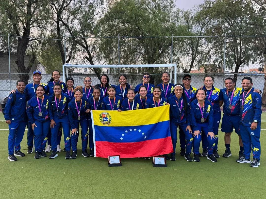 Hockey venezolano hace historia: selecciones femenina y masculina clasifican a Santo Domingo 2026