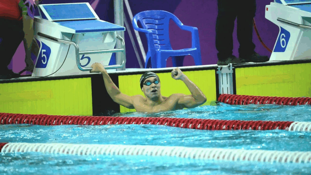 Roberto Bonilla rompe récord y brilla con oro en Asunción 2025